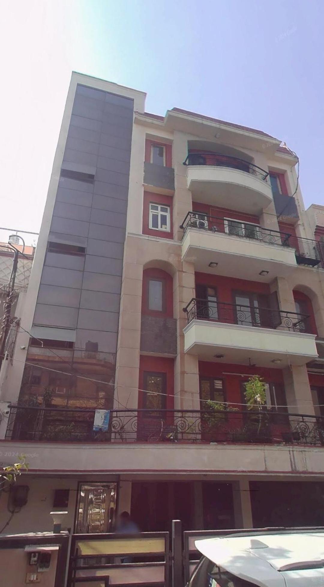 Away A Spacious Abode Apartment