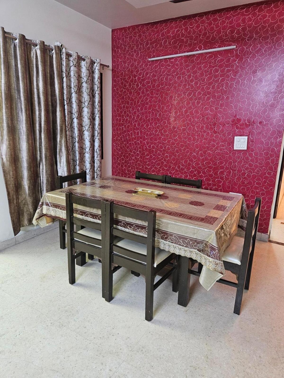 Away A Spacious Abode Apartment New Delhi