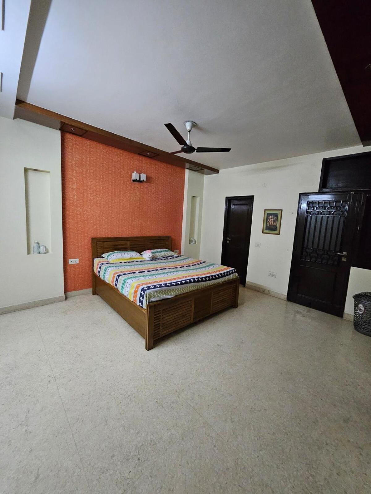 Away A Spacious Abode Apartment